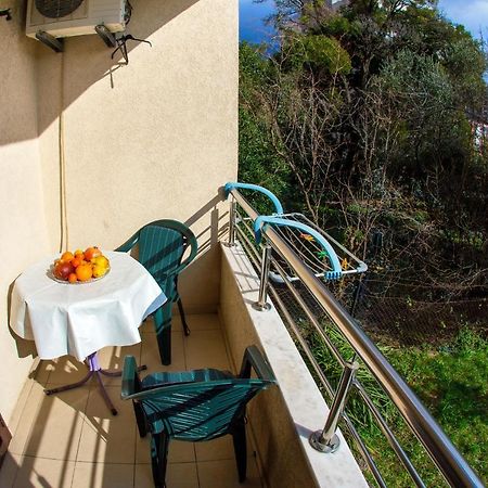 Guest House Mandarina Budva Buitenkant foto