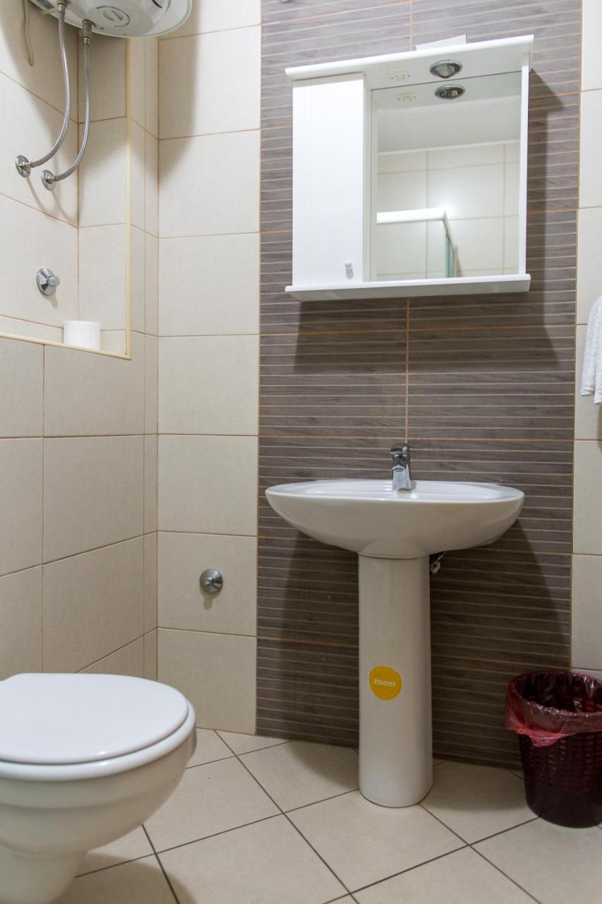 Guest House Mandarina Budva Buitenkant foto